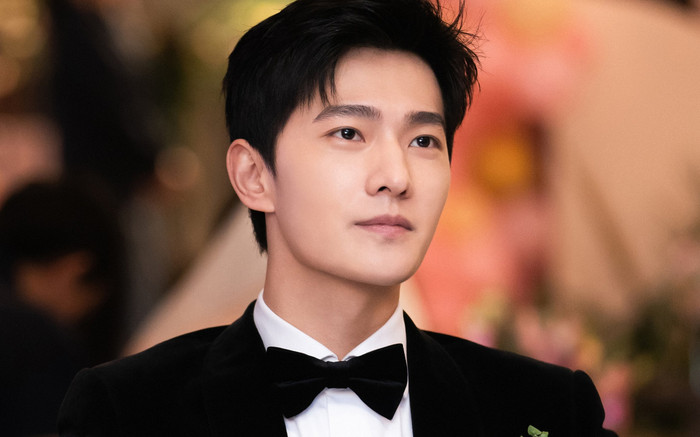 Dương Dương xuất hiện với khuôn mặt thiếu sức sống, ánh mắt lờ đờ sau ồn ào hẹn hò 'tiểu Lưu Diệc Phi' Ảnh 2