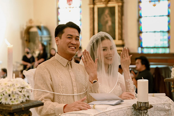 Lễ cưới của Linh Rin và Phillip Nguyễn.