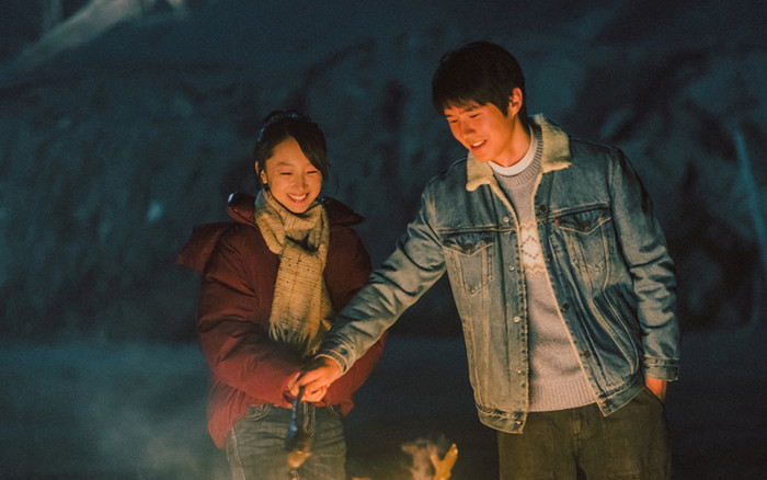 Những cặp đôi yêu nhau trong thầm lặng của Cbiz: Dương Dương - Vương Sở Nhiên không phải duy nhất Ảnh 2