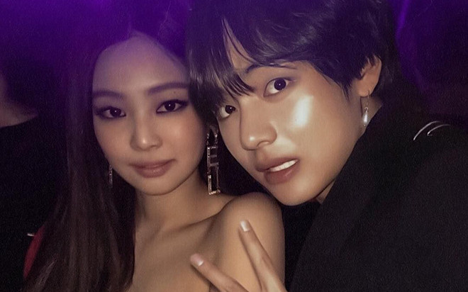 Giữa lúc Jennie bị chỉ trích, bạn trai tin đồn V phản ứng ra sao? Ảnh 2