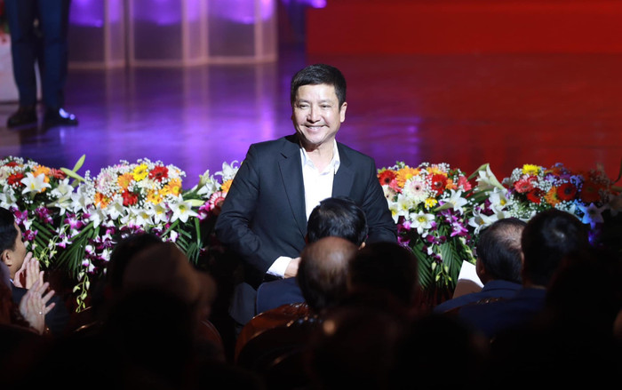 NSƯT Chí Trung xót xa 'đời nghệ sĩ', chiêm nghiệm về 'quy luật cơm áo gạo tiền' Ảnh 2