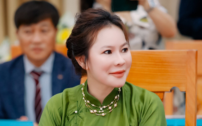 Bà xã Quý Bình tiết lộ bí quyết 'giữ lửa' hôn nhân, nói rõ lý do ông xã ít đồng hành Ảnh 2