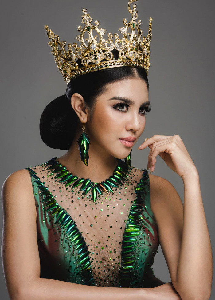 Ariska Putri Pertiwi đăng quang Miss Grand International vào năm 2016.