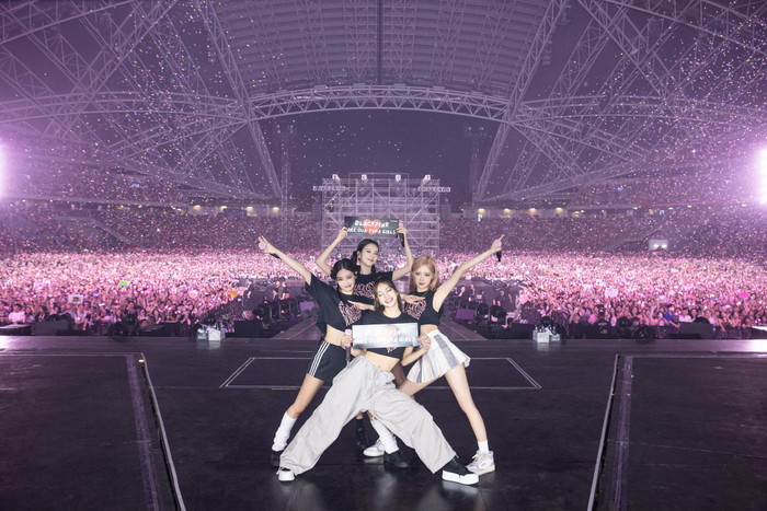  Angelababy và dàn sao Hoa ngữ khoe visual bừng sáng tại concert của Blackpink Ảnh 5
