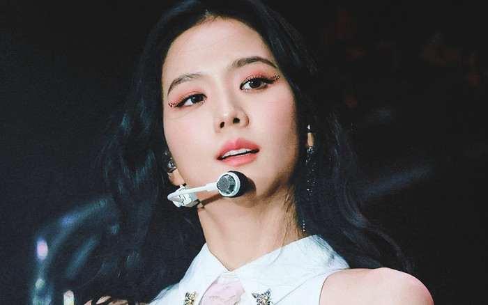 5 nữ MC truyền hình bị đuổi việc vì Jisoo Ảnh 2