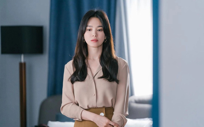 Không còn giấu giếm, Song Hye Kyo để lộ luôn ảnh hẹn hò với tình mới: Lần này chị chơi lớn quá! Ảnh 2