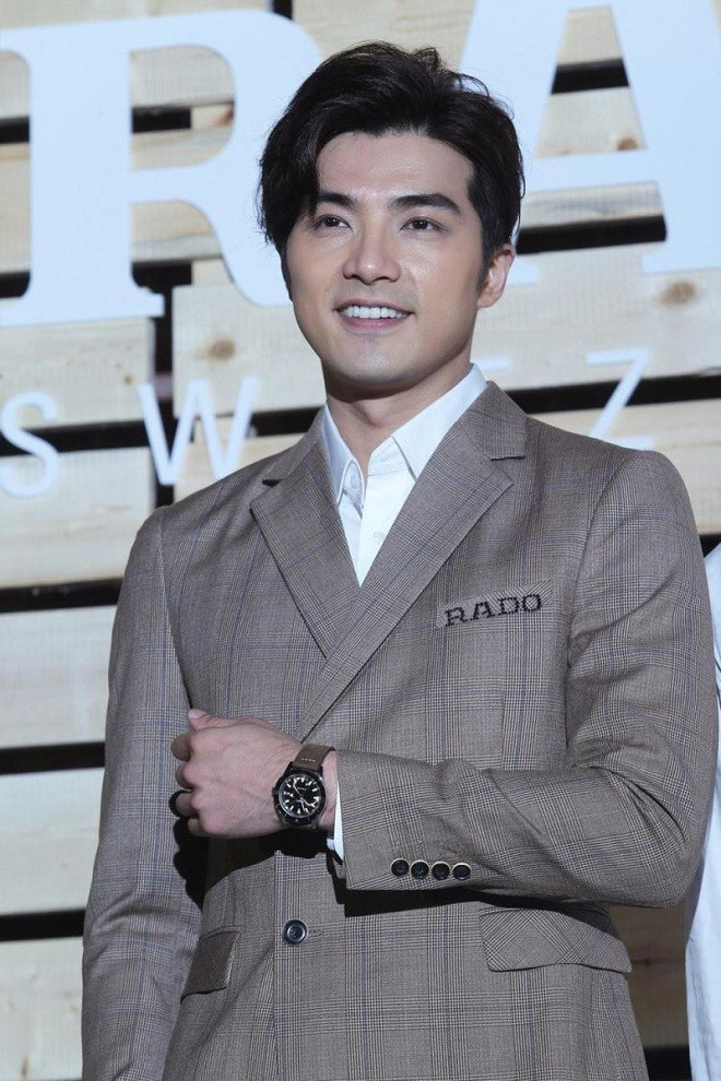 Hạ Quân Tường bị tố ngoại tình, vụng trộm nhiều phụ nữ