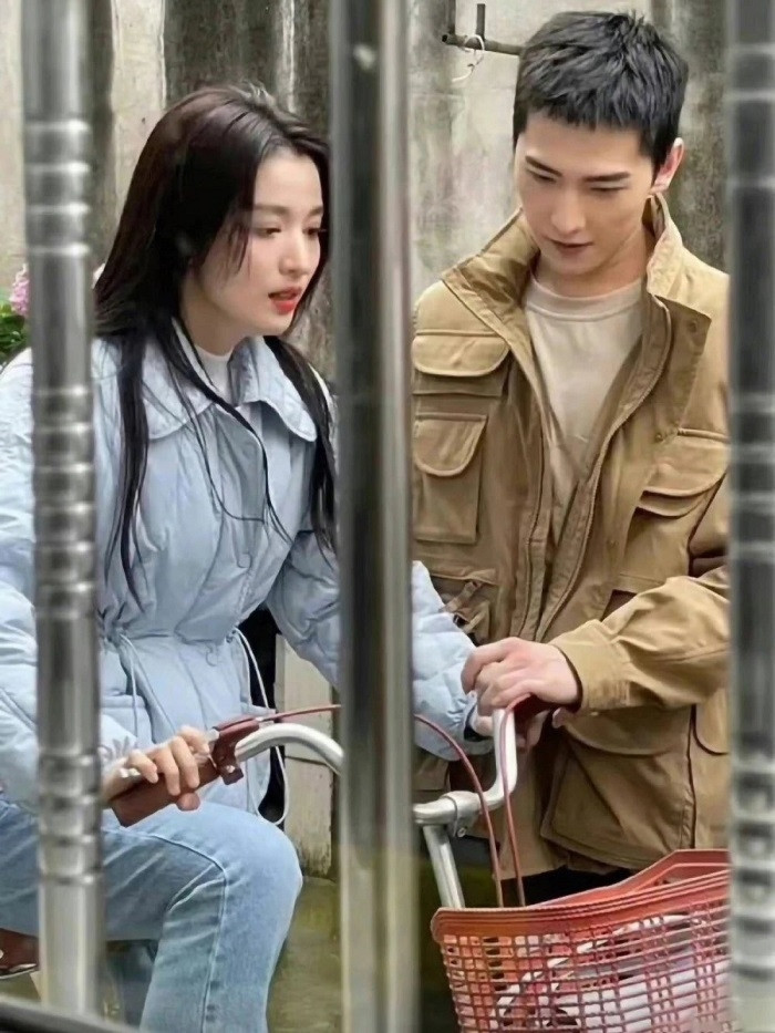  Loạt sao có phim sắp lên sóng: Dương Dương đối đầu 'tình cũ' Triệu Lộ Tư, Bạch Lộc vẫn năng suất Ảnh 2