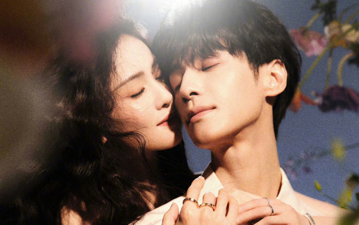 Lộ ảnh La Vân Hi - Bạch Lộc 'dắt tay nhau' đi đăng ký kết hôn, còn được CCTV đăng bài chúc mừng Ảnh 2