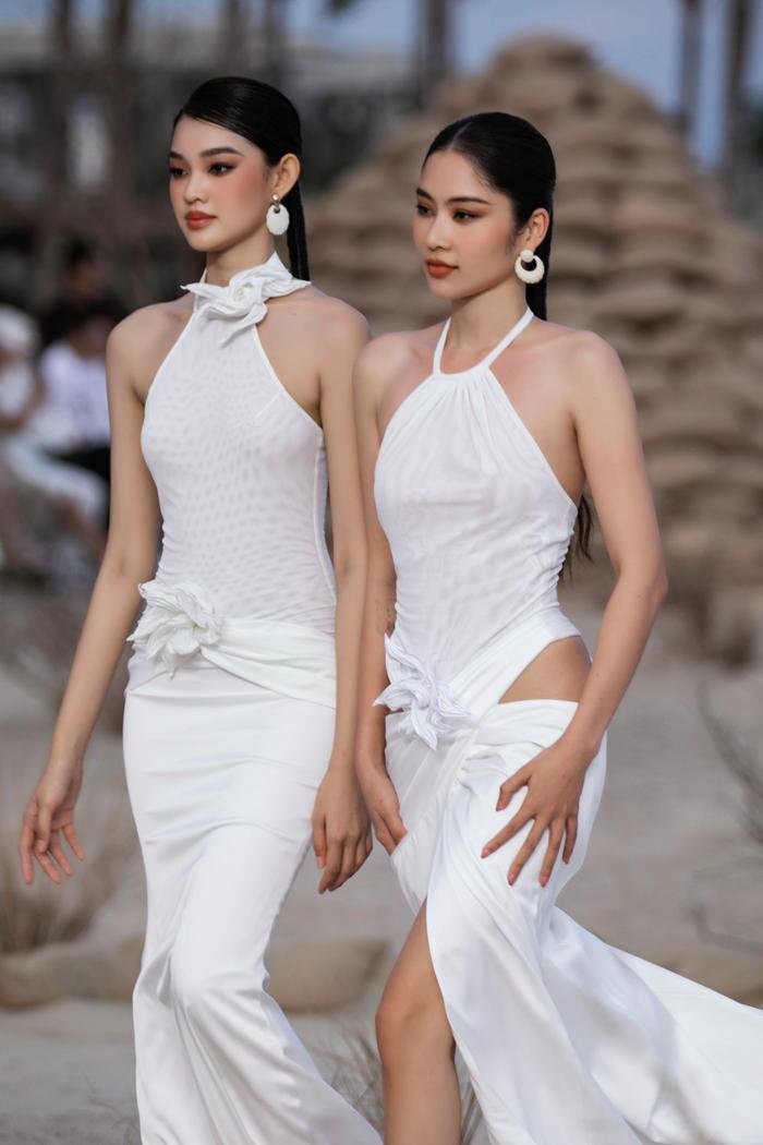 Võ Hoàng Yến - Minh Tú và màn duo-catwalk khi bị NTK làm khó, siêu mẫu 'có thực lực' phải vậy! Ảnh 6