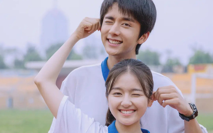 Sau Dương Dương, 'anh trai' Đàm Tùng Vận cũng bị chỉ trích vì hẹn hò nhưng không thừa nhận Ảnh 2