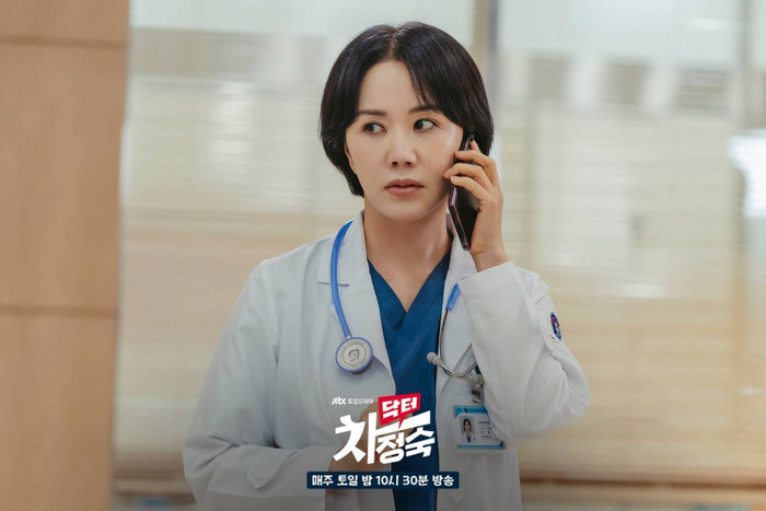 Doctor Cha sắp vượt mặt Goblin, Reply 1988 trên bảng xếp hạng rating Ảnh 3