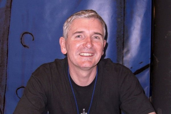 Ông Mike Carey thời con trẻ.