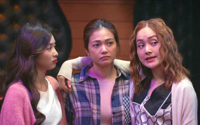 Khán giả đồng loạt nghỉ xem Gia Đình Mình Vui Bất Thình Lình dù phim chỉ còn 2 tập Ảnh 2