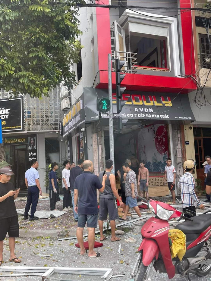 Nổ lớn tại quán mỳ cay ở Hải Dương, xót xa cảnh nạn nhân tại hiện trường Ảnh 1