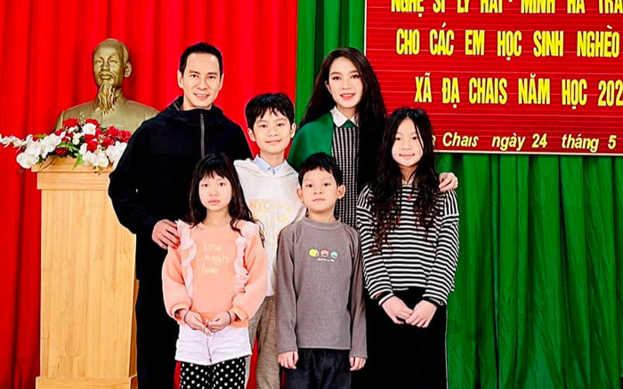 Vợ chồng Lý Hải - Minh Hà trao học bổng cho 95 em học sinh gặp nhiều khó khăn tại Lâm Đồng Ảnh 2