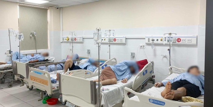 6 bệnh nhân hiện tại đã qua cơn nguy kịch. Ảnh: VTC News