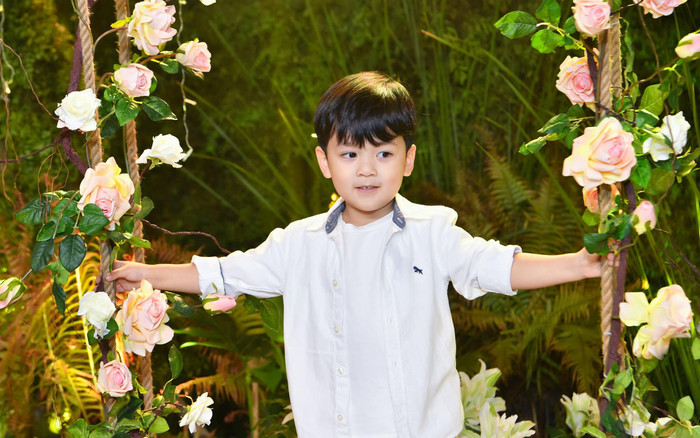 Khoe ảnh quý tử điển trai, Đàm Vĩnh Hưng tiết lộ món đồ vật mà nhóc tỳ yêu thích Ảnh 2