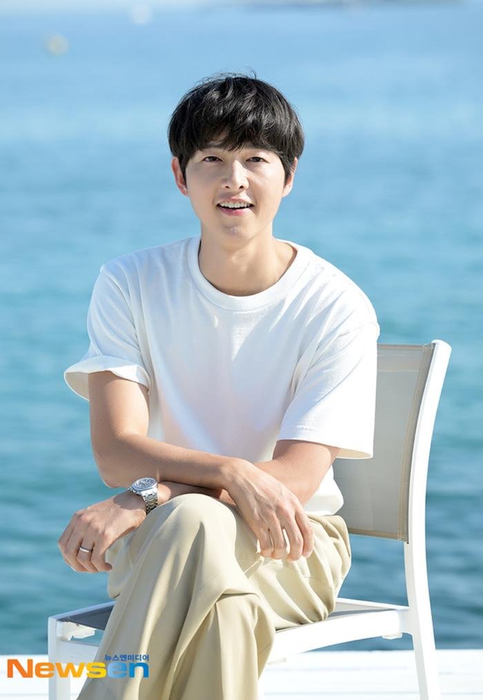  BXH diễn viên điện ảnh hot nhất tháng 5: Song Joong Ki mải đi Cannes nên bị đàn anh vượt mặt Ảnh 2