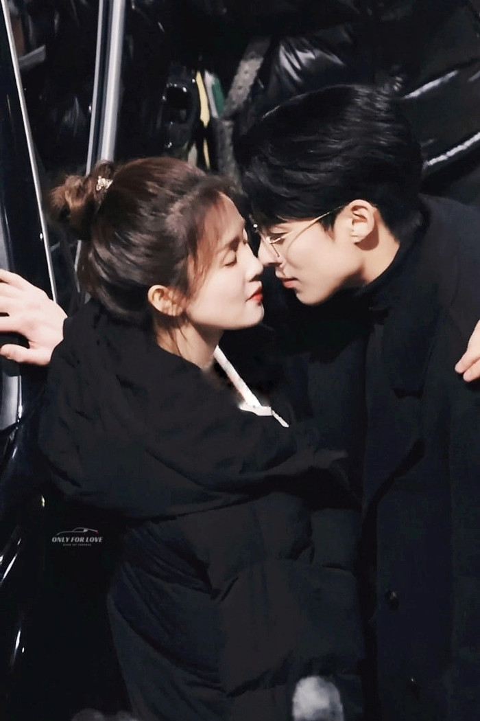 Bạch Lộc bị lộ ảnh giường chiếu với bạn trai, bạo thế nào mà khiến dân tình đỏ mặt? Ảnh 3