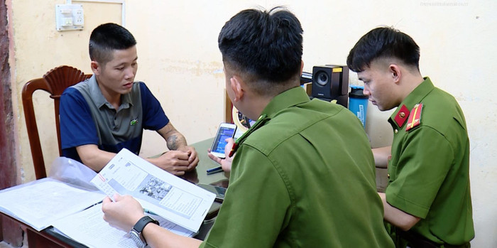 Đối tượng Hà Văn Hùng tại cơ quan Công an.