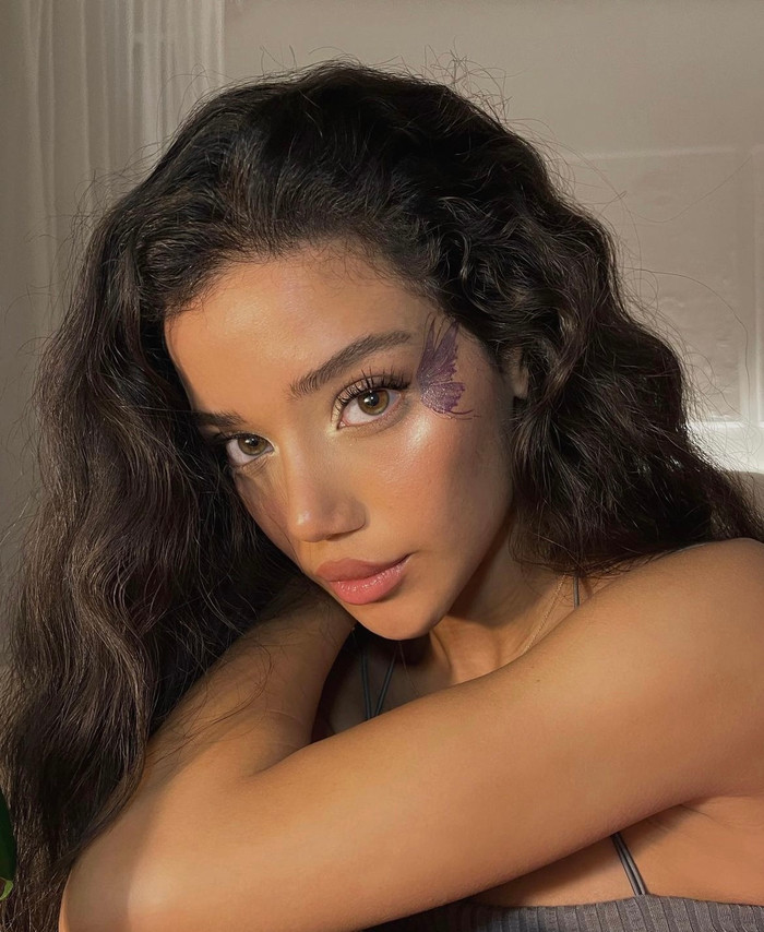 Cận cảnh nhan sắc của cô nàng gây nhiều tiếc nuối vì không được nhận vai Ariel.