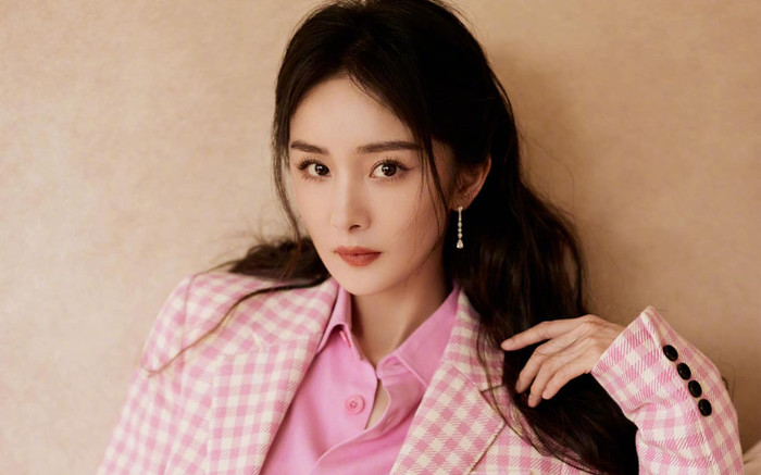 Dương Mịch bất ngờ đưa 'con' vào đoàn phim Cáp Nhĩ Tân 1944 Ảnh 2