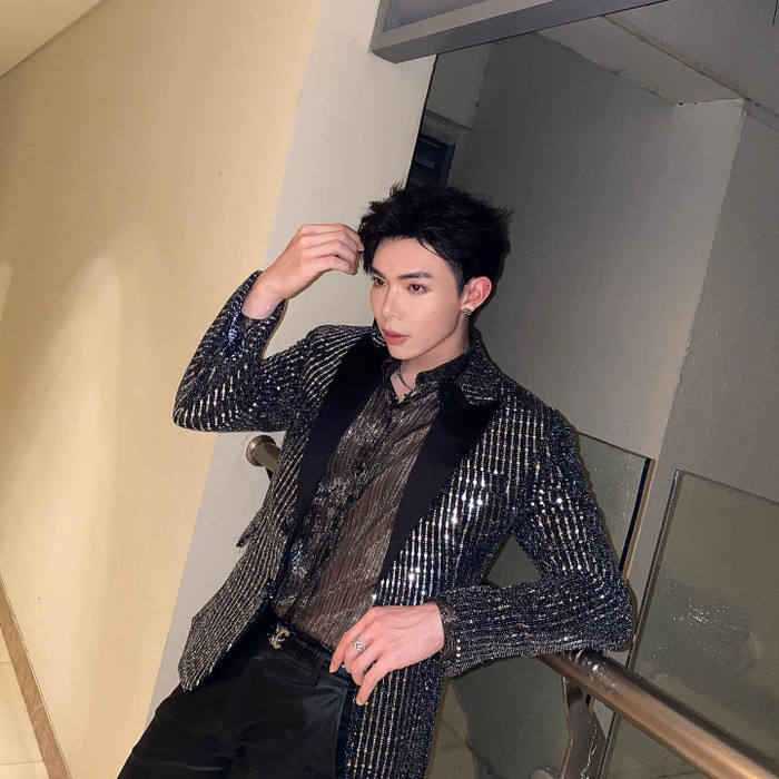  Erik: 'Tôi nâng cấp bản thân, không đi lối mòn hay 'ăn theo' công thức nào' Ảnh 1