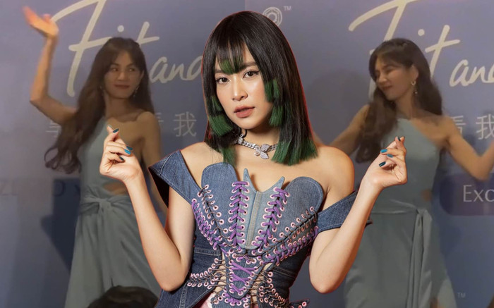 Hoàng Thùy Linh gây bão 'đảo quốc sư tử' nhờ một nữ ca sĩ Trung Quốc Ảnh 2