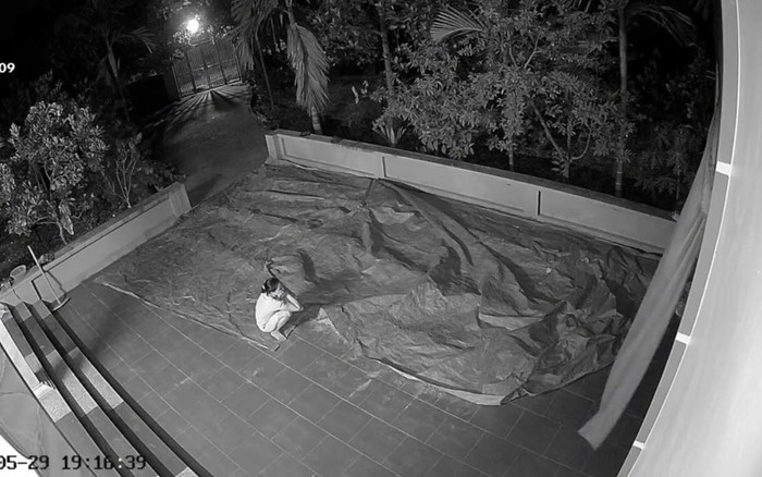 Rơi nước mắt khoảnh khắc mẹ ngồi thẫn thờ ở sân phơi lúa nhớ về bố: 'Giờ chỉ còn nhìn nhau qua ảnh thờ' Ảnh 2