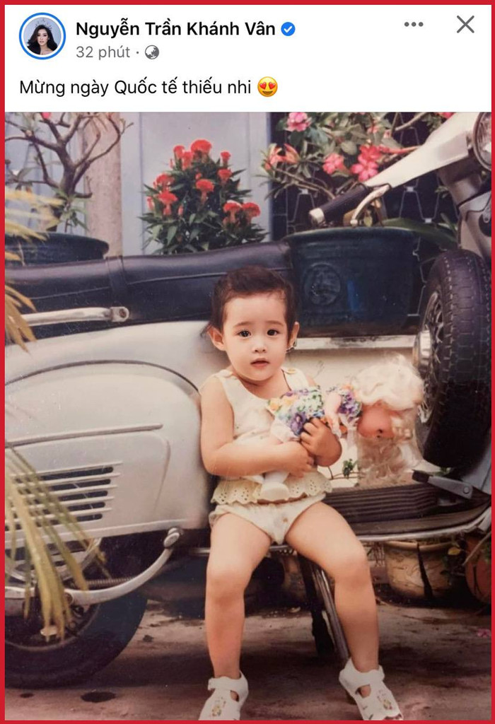 Khánh Vân lúc nhỏ đã sắc sảo thế này rồi, bảo sao lớn lên trở thành Hoa hậu