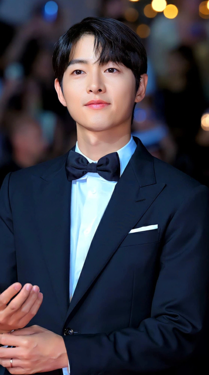 Song Joong Ki hạn chế chia sẻ chuyện đời tư sau khi tái hôn lần 2. (Ảnh tổng hợp)