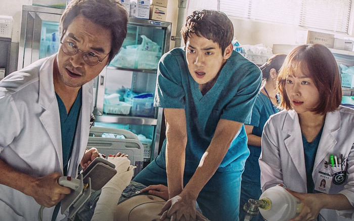 Sau Kang Dong Joo một bác sĩ nữ của phần 1 cũng tái xuất Người Thầy Y Đức 3 Ảnh 2