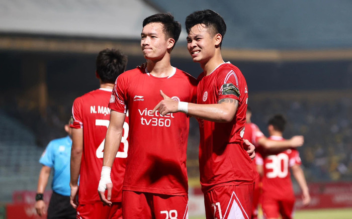 Hoàng Đức rực sáng, Viettel đè bẹp SLNA Ảnh 2