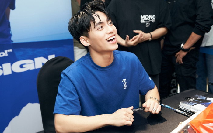 MONO 'phá lệ' làm điều đặc biệt cho fan, phản ứng bất ngờ khi bị netizen 'chất vấn' trước đám đông Ảnh 2