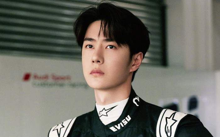 Vương Nhất Bác để lộ thói quen kỳ quặc, đã thế còn 'báo hại' cả nhãn hàng chiều theo ý mình Ảnh 2