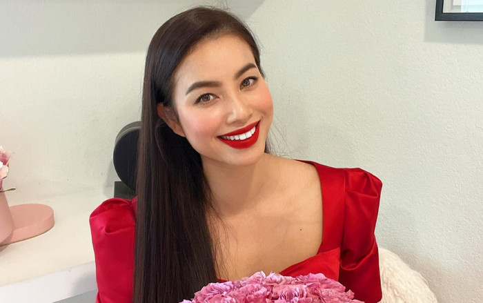 Phạm Hương hé lộ quà 'khủng' cho gia đình tại quê nhà sau một thời gian sống tại Mỹ Ảnh 2