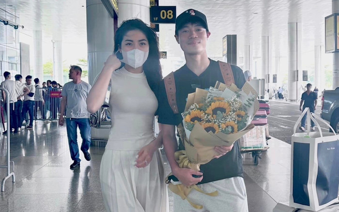 Cận cảnh nhan sắc xinh đẹp của em gái Văn Toàn khiến fans 'săn tìm' Ảnh 2