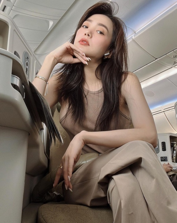  Minh Hằng sau một năm về nhà chồng: Trở thành mẹ bầu sành điệu, nhan sắc cận ngày sinh thế nào? Ảnh 6