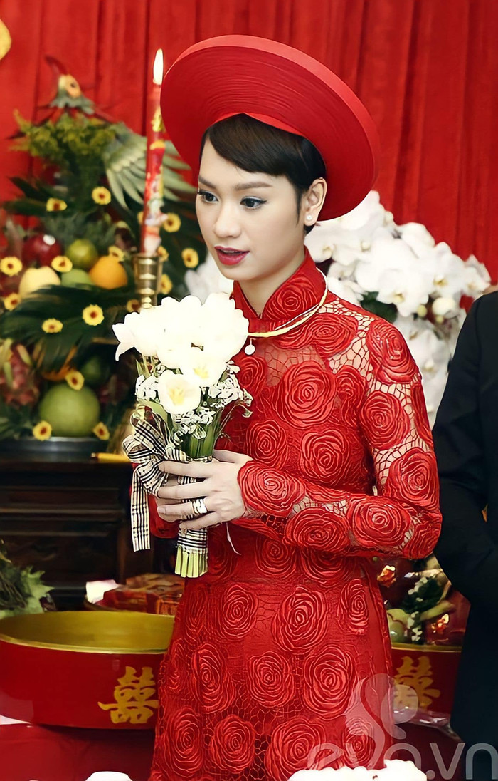 Nhan sắc 'cô dâu mới' Trà My Idol đã 'đốn tim' không ít khán giả trong thời điểm cô chuẩn bị lên xe hoa về nhà chồng (Ảnh: Eva.vn)