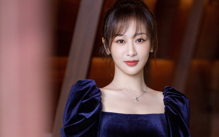 Dương Tử tiếp tục bị mắng lố lăng, làm màu, nguyên nhân xuất phát từ các fan ruột Ảnh 2