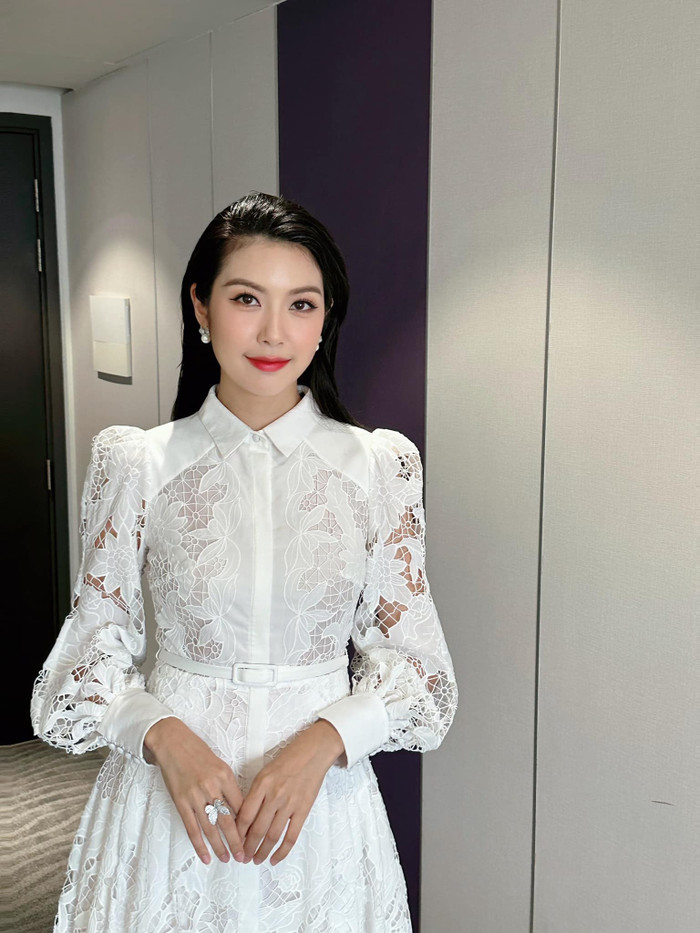 Nàng hậu bất ngờ đăng đàn ám chỉ việc bị ai đó tỏ thái độ, dùng ngôn từ không phù hợp. (Ảnh: FBNV)