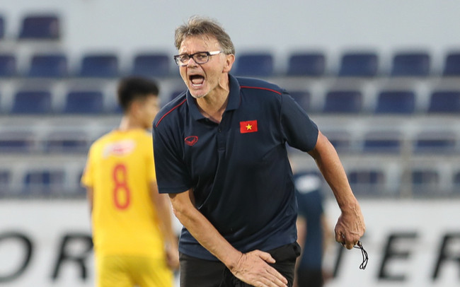 HLV Troussier sẽ thắng trận đầu tiên cùng tuyển Việt Nam? Ảnh 2