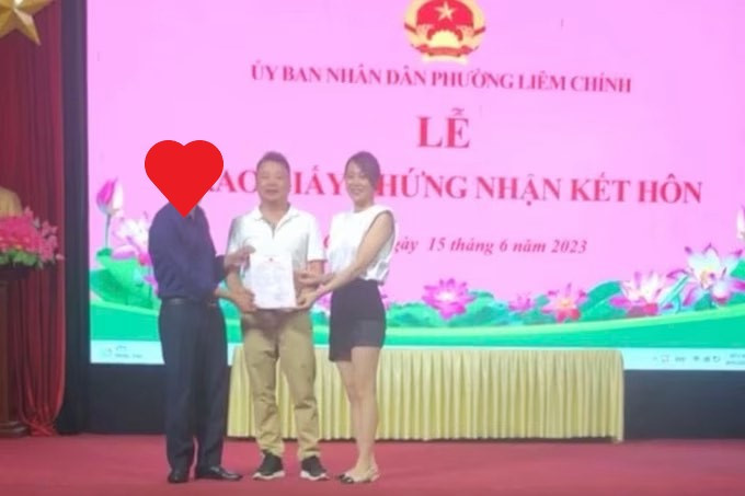  Phương Oanh khoe visual đầy sang chảnh, kiêu sa sau khi chính thức trở thành vợ Shark Bình Ảnh 1