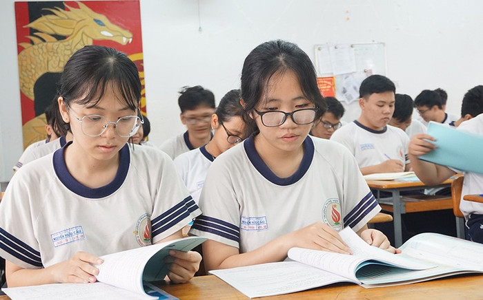 Cảnh báo mua bán thiết bị gian lận trước kỳ thi tốt nghiệp THPT Ảnh 2