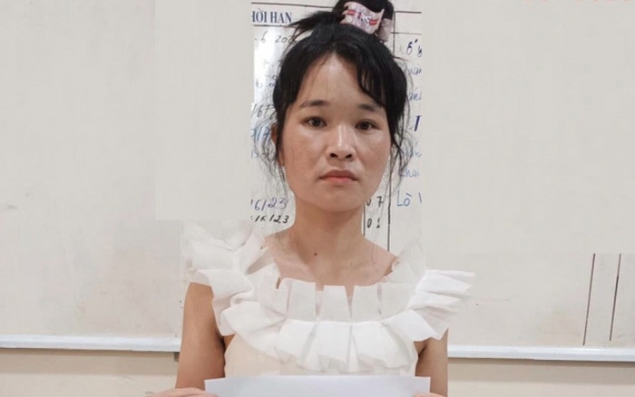 Thiếu tiền tiêu xài, 'công chúa váy trắng' ở Sơn La trộm tiệm vàng Ảnh 2