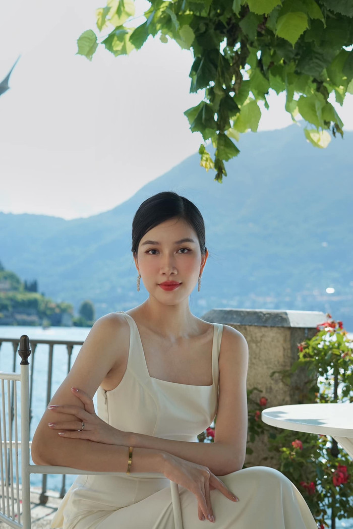  Á hậu Phương Anh khoe ảnh diện váy cưới tại Ý, visual 'cô dâu mới' ra sao? Ảnh 7