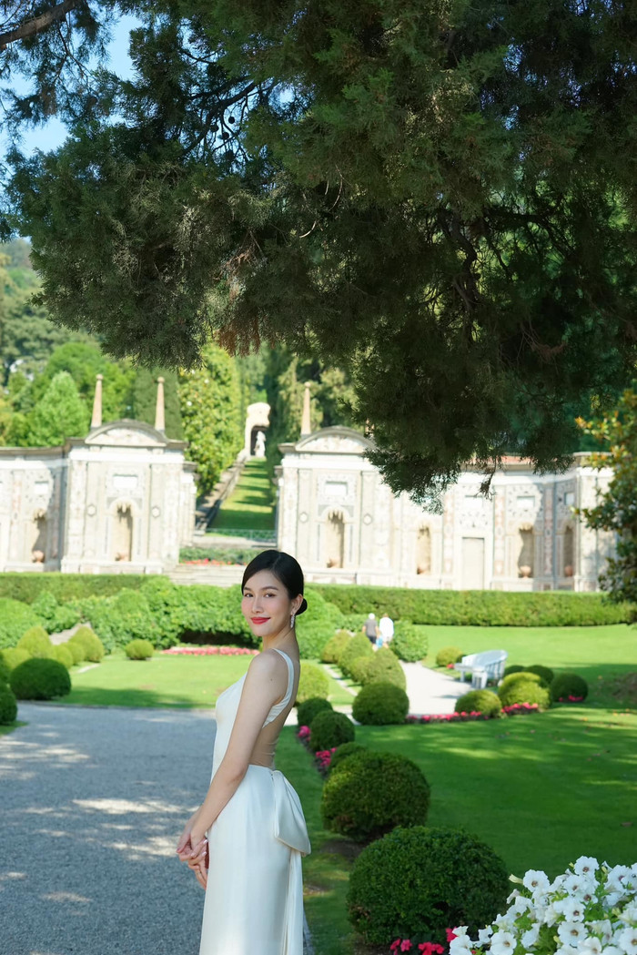  Á hậu Phương Anh khoe ảnh diện váy cưới tại Ý, visual 'cô dâu mới' ra sao? Ảnh 6