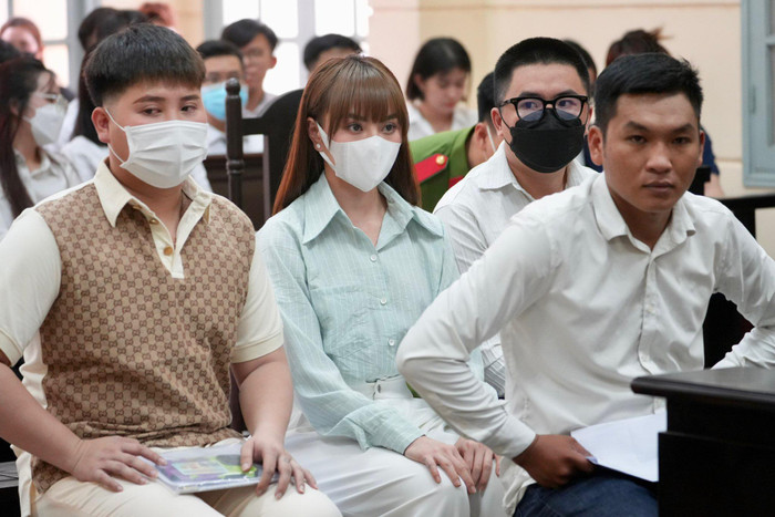 Trang Nemo và 3 đồng phạm