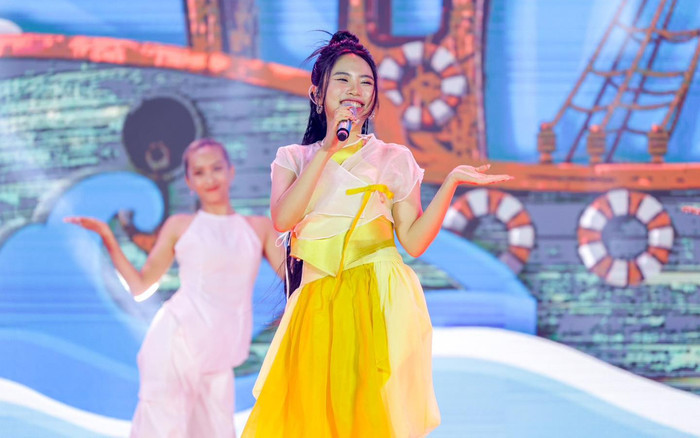 Phương Mỹ Chi hát ca khúc 'khó nhằn' nhưng không có nhạc: Dân mạng khen hay chê? Ảnh 2